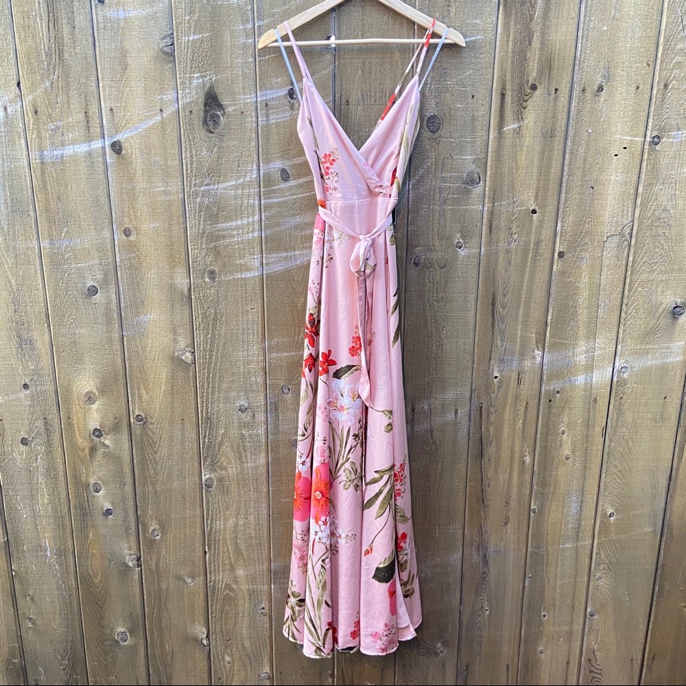 Blush Pink Floral Satin Maxi Dress 🌿